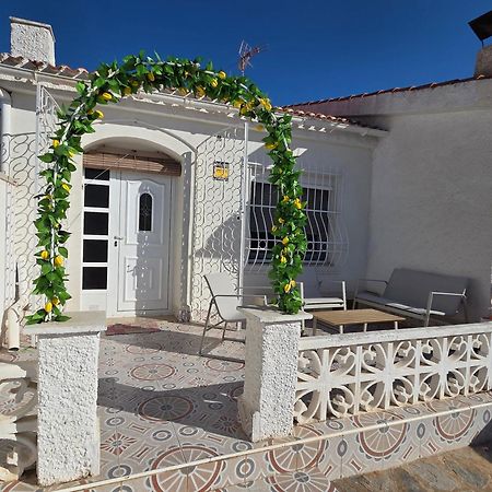 Holiday Apartments Torrevieja Zewnętrze zdjęcie