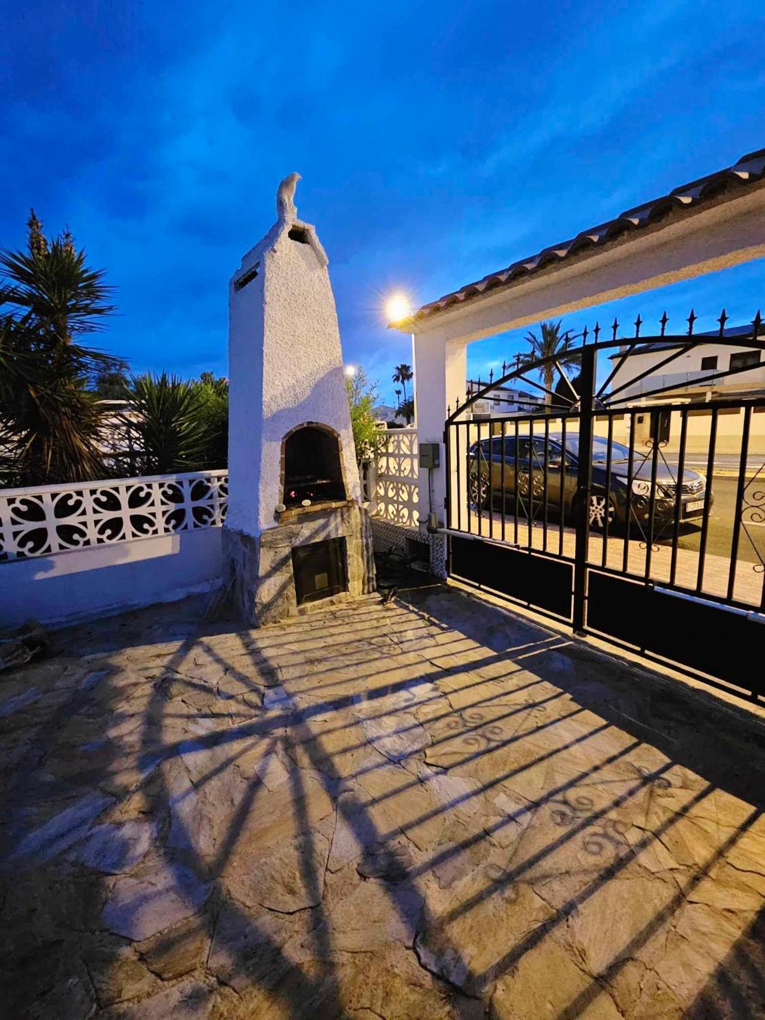 Holiday Apartments Torrevieja Zewnętrze zdjęcie